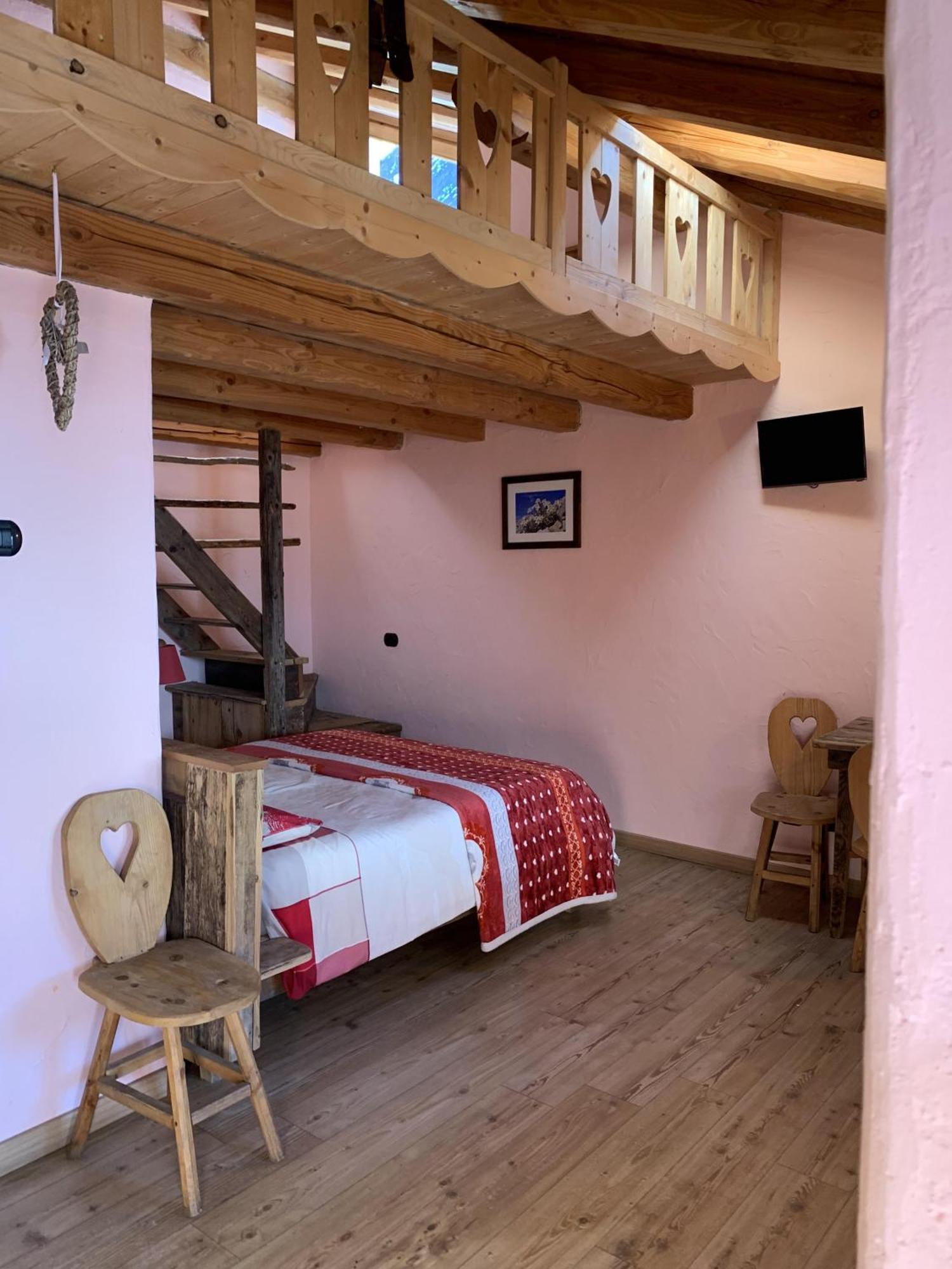 La Ferme Du Grand Paradis 코네 객실 사진